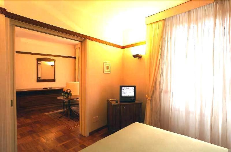 Hotel&Ristorante Miramonti Palazzo Storico 리에티 외부 사진