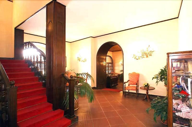Hotel&Ristorante Miramonti Palazzo Storico 리에티 외부 사진