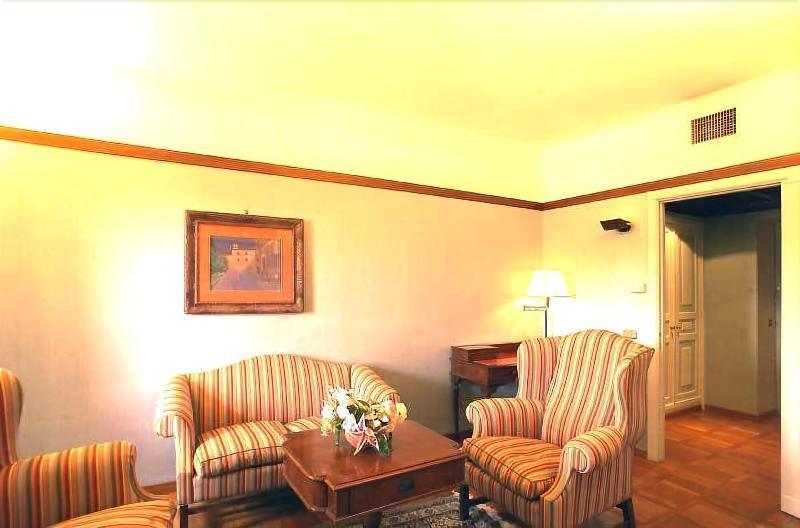 Hotel&Ristorante Miramonti Palazzo Storico 리에티 외부 사진